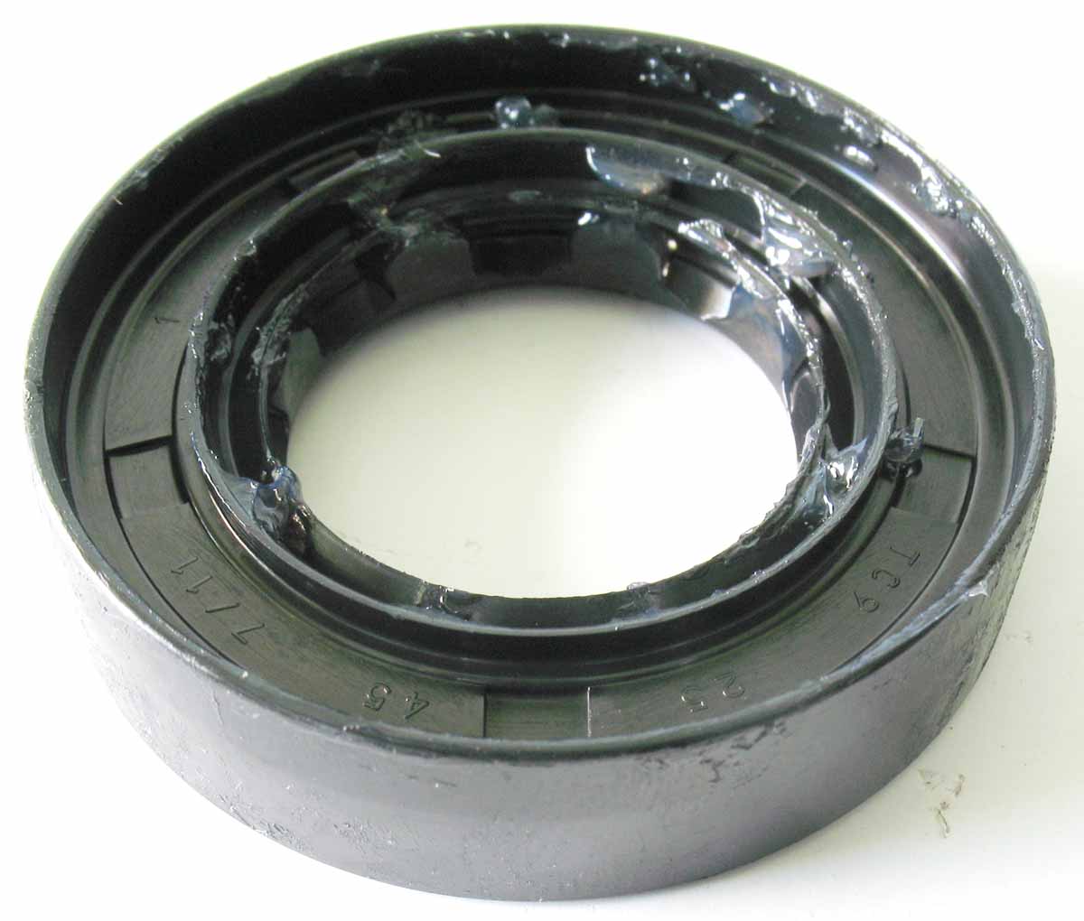 Сальник 25Х45х7/11Мм