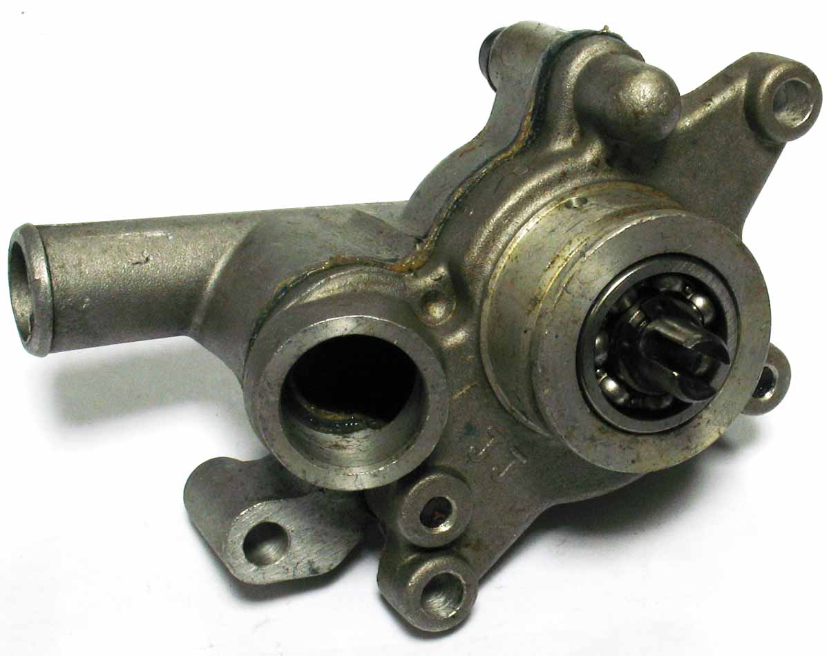 Насос Системы Охлаждения Atv 300B В Сборе