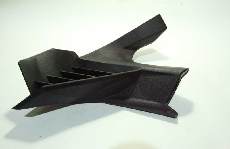 Кронштейн Крепления Правого Поручня.