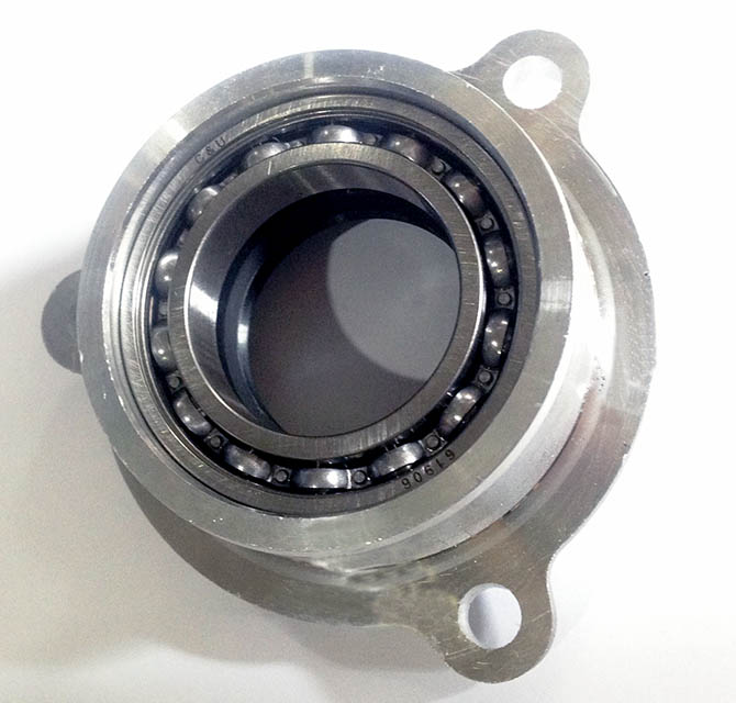 Обойма Подшипника Выходного Вала Задняя (С Подшипником), Комплект